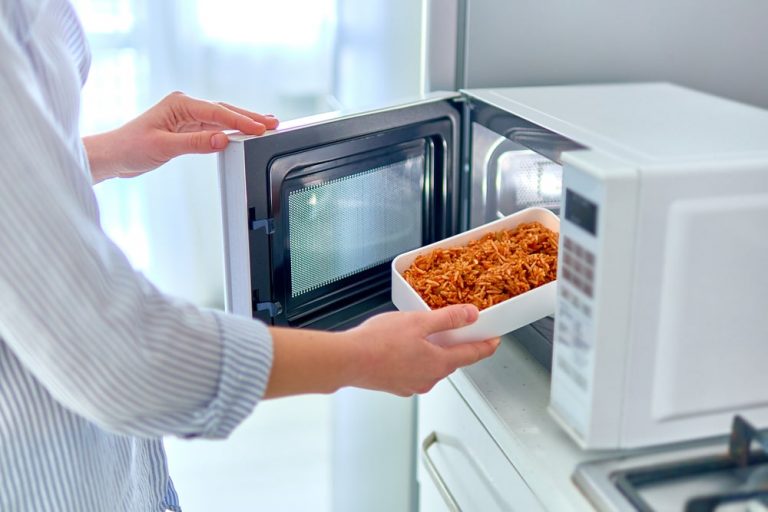 Which dish and food is prohibited in the microwave?-Part 2